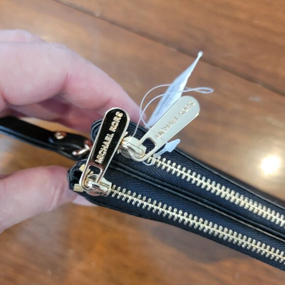 Michael Kors Jet Set Black/Black Double Zip Wristlet Large - Picture 6 of 16